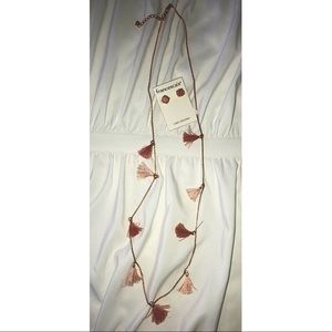 Francesca’s Earring & Necklace Set